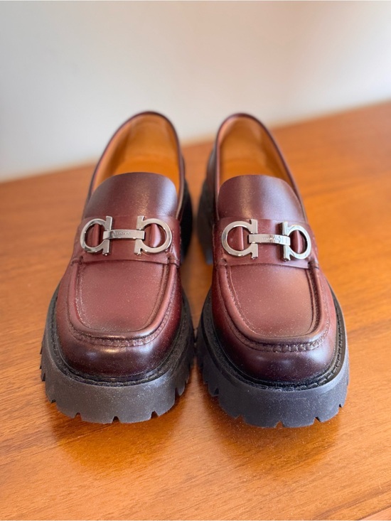 Salvatore Ferragamo Other - NIB Ferragamo Gancini Lug Sole Burgundy Leather Loafers Size 8.5 C